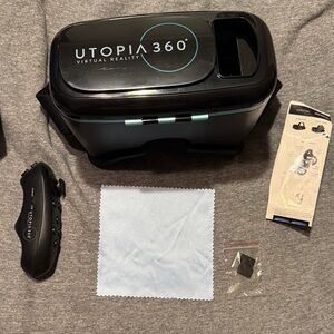 Utopia 360 Black VR Headset with Controller. Virtual Reality Excellent Condition